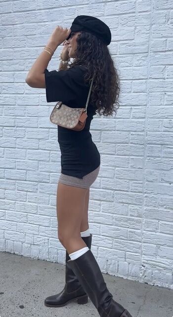 Full leaked Avery gilmore private onlyfans photo