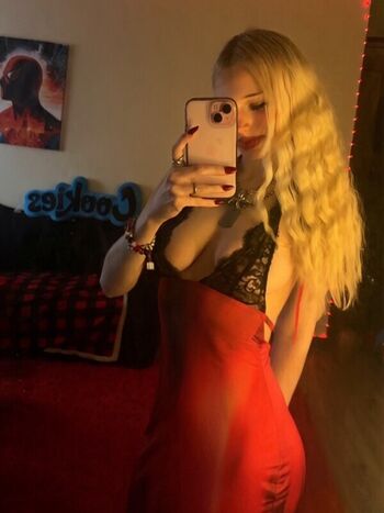 Full leaked Avery grace private photo