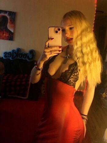 Full leaked Avery grace private photo