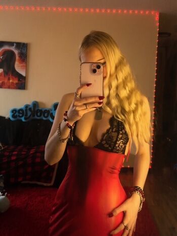 Full leaked Avery grace private photo