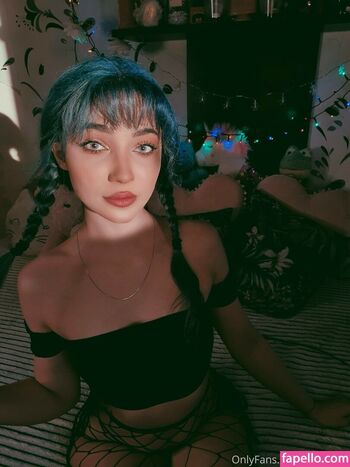 Full leaked Avery mia private onlyfans photo