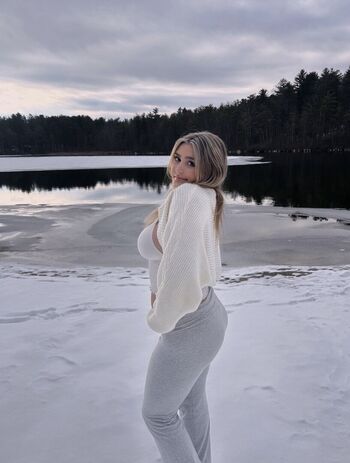 Full leaked Avery santoro private onlyfans photo