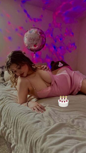 Full leaked Avery santoro private onlyfans photo