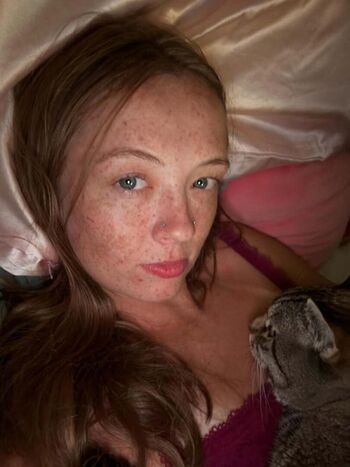 Full leaked Avery shipp private photo