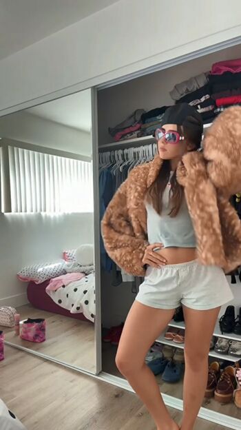 Full leaked Avia butler page private photo