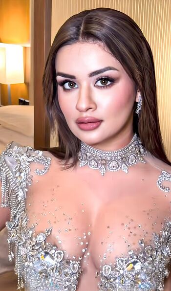 Full leaked Avneet kaur page private onlyfans photo