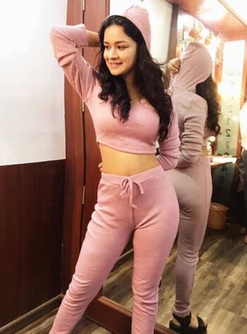 Full leaked Avneet kaur page private photo