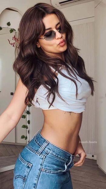 Full leaked Avneet kaur private photo