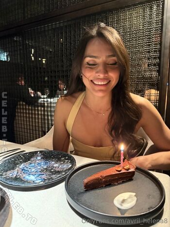 Full leaked Avril helena private onlyfans photo