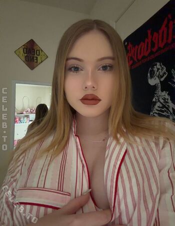 Full leaked Avrrorka private onlyfans photo