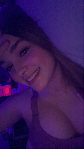 Full leaked Avva sch private onlyfans photo