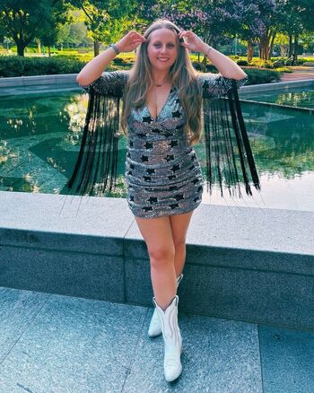 Full leaked Awalmartparkinglott private onlyfans photo