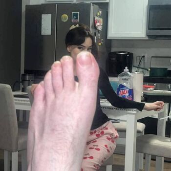 Full leaked Awkspew roo private photo