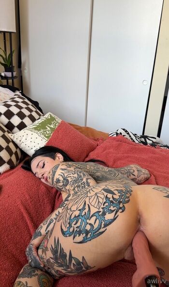 Full leaked Awlivv private onlyfans photo