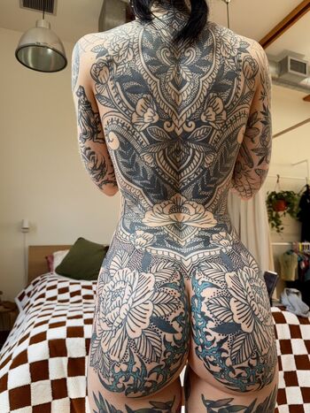 Full leaked Awlivv private photo