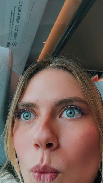 Full leaked Axelle maga private photo