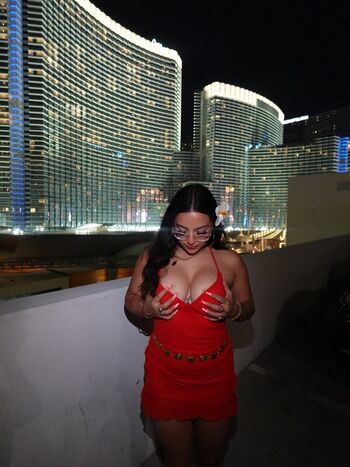 Full leaked Axhcaxh private onlyfans photo