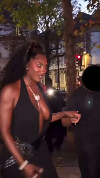 Full leaked Aya nakamura private photo