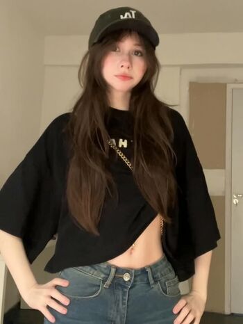Full leaked Ayand private photo