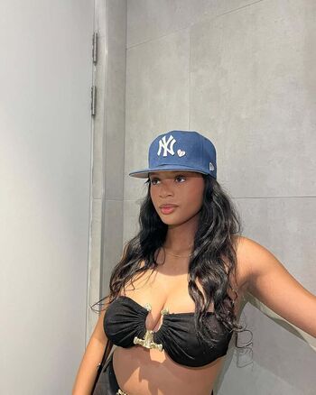 Full leaked Ayanda pambo private onlyfans photo