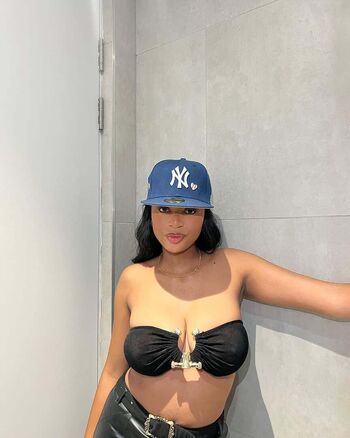 Full leaked Ayanda pambo private onlyfans photo