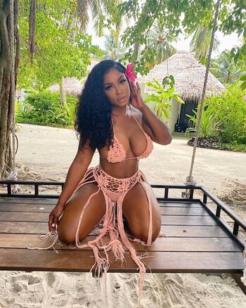 Full leaked Ayesha howard private photo