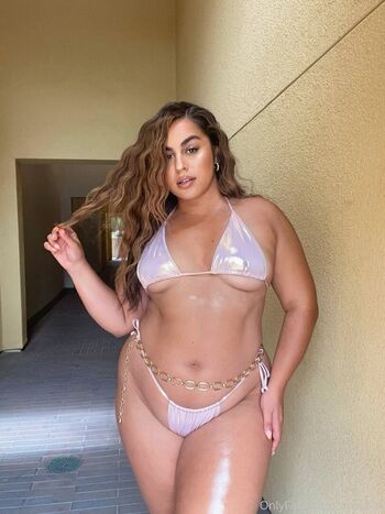 Full leaked Ayeshax private photo