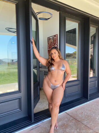 Full leaked Ayeshax private photo