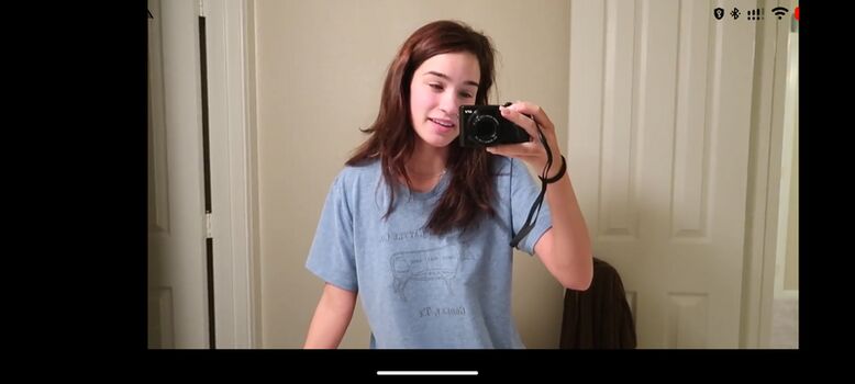 Full leaked Ayexmadeline private photo