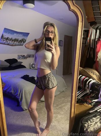 Full leaked Aylaaaparkerrr private onlyfans photo