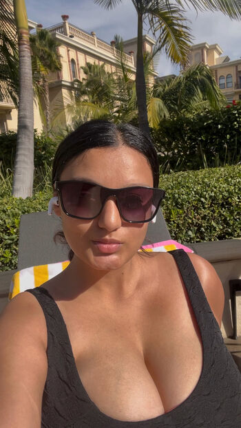 Full leaked Ayushaaaa private onlyfans photo