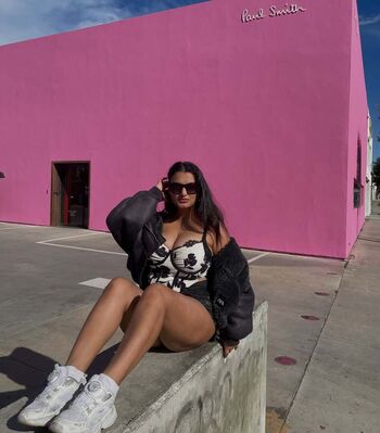 Full leaked Ayushaaaa private onlyfans photo