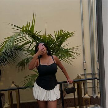 Full leaked Ayushaaaa private photo