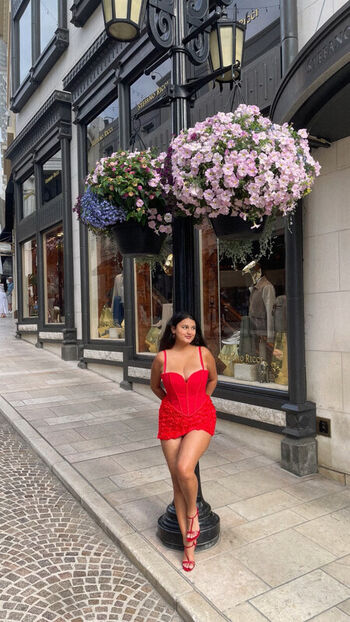 Full leaked Ayushaaaa private photo