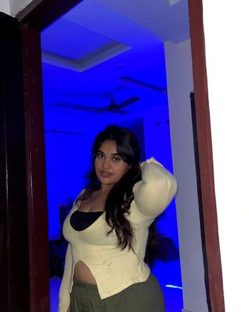 Full leaked Ayushi bhardwaj private photo