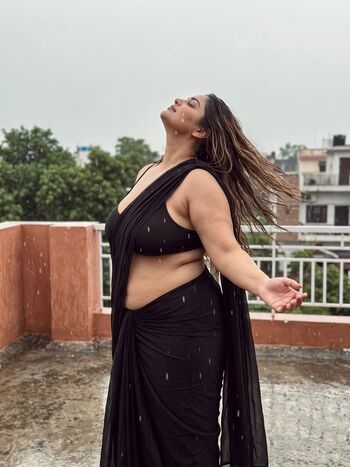 Full leaked Ayushi sharma private photo