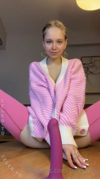 Full leaked Baby riley private onlyfans photo