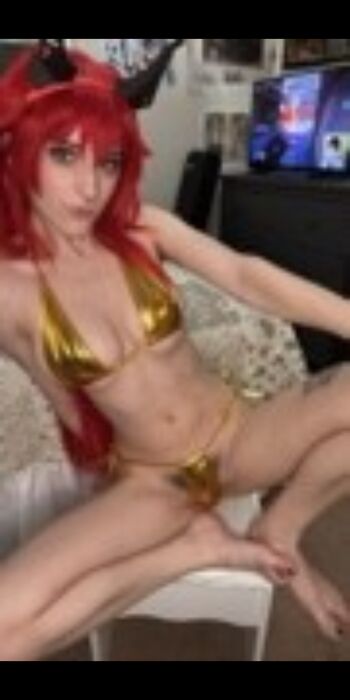 Full leaked Babybatcos private photo
