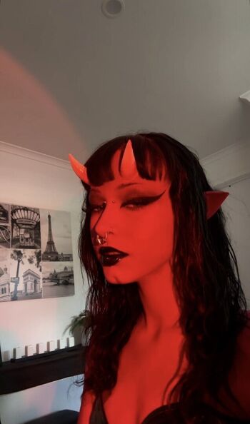 Full leaked Babybloodberry private onlyfans photo