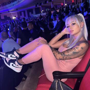 Full leaked Babydragonnn private onlyfans photo