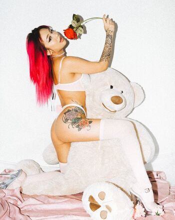 Full leaked Babyemgee private photo