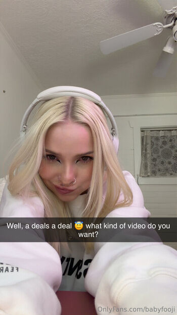 babyfooji / peachtot