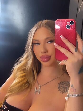 Full leaked Babyhayl private onlyfans photo