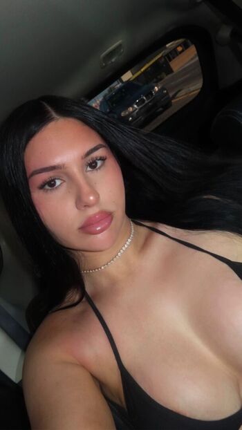 Full leaked Babyleyloo page private photo