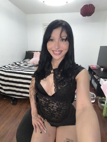 Full leaked Babymnm private photo