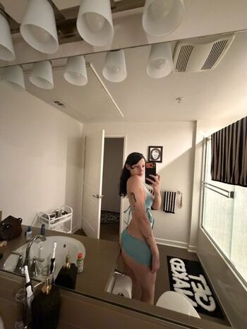 Full leaked Babymnm private photo