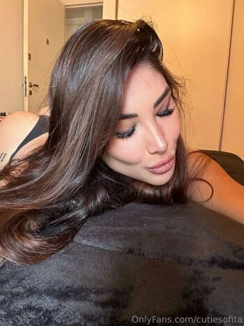 Full leaked Babyylinnx private onlyfans photo