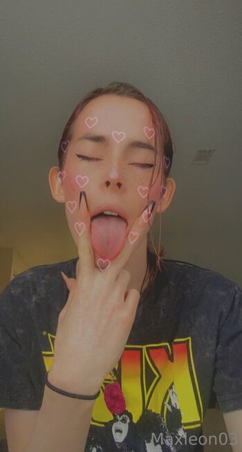 Full leaked Babyytwink private photo