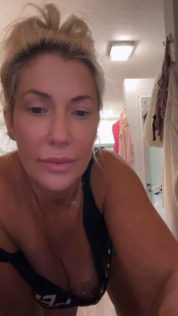 Full leaked Badassjessielynn private onlyfans photo