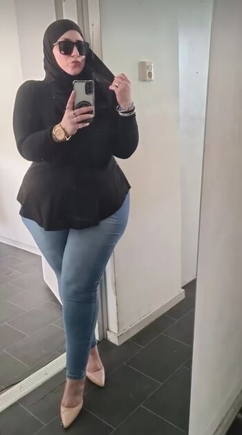 Full leaked Badiaettalabi private photo